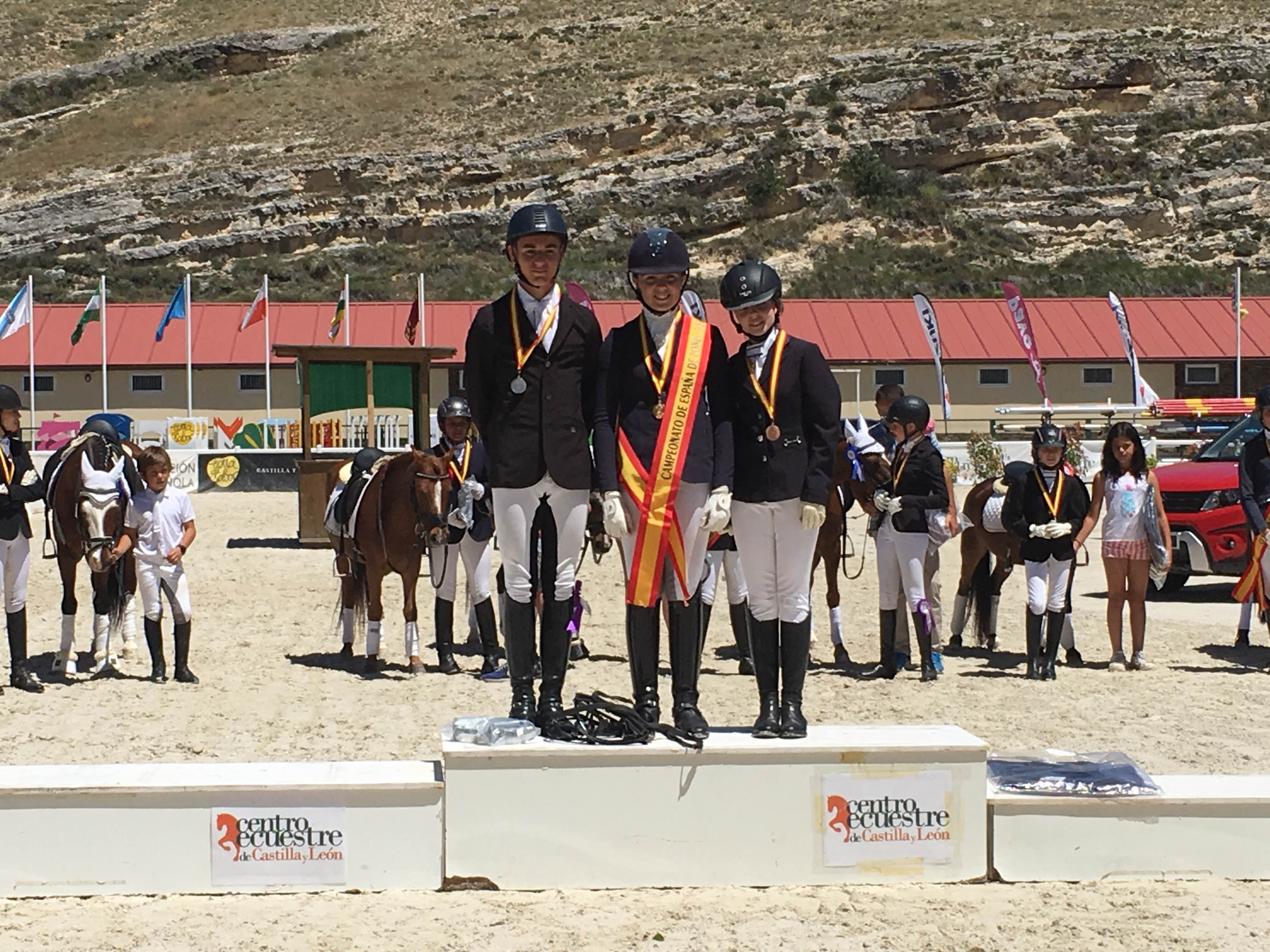 Ane Mart&iacute;n Ladr&oacute;n nueva Campeona de Espa&ntilde;a de Doma Cl&aacute;sica en categor&iacute;a Ponis D